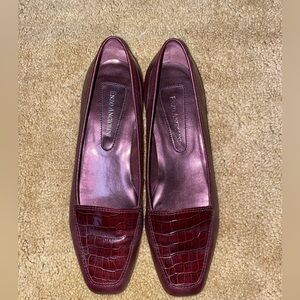 ENZO ANGIOLINI WOMENS FLATS .